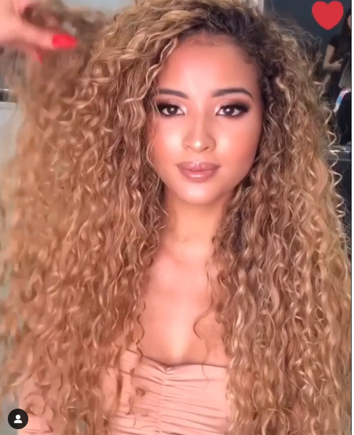 Lioness Curly Synthetic Wig